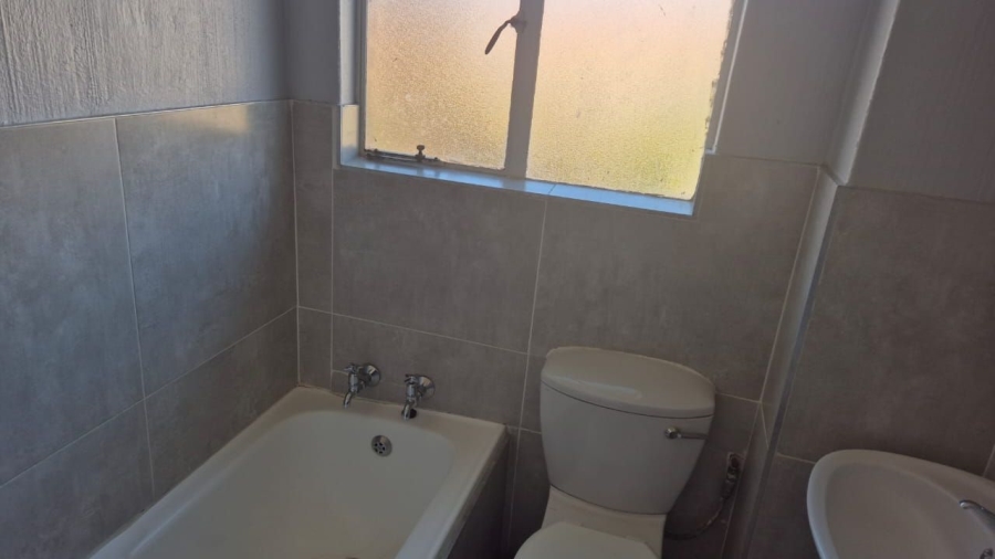 2 Bedroom Property for Sale in Horison Gauteng