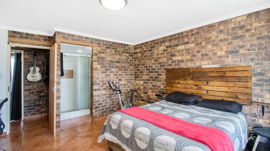 3 Bedroom Property for Sale in Krugersdorp North Gauteng