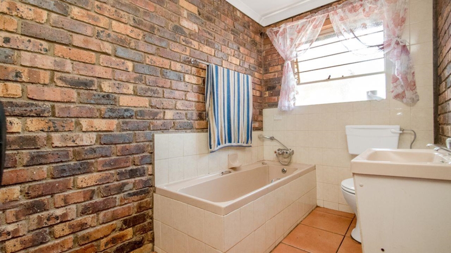 3 Bedroom Property for Sale in Krugersdorp North Gauteng