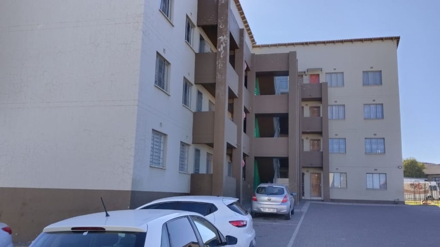 2 Bedroom Property for Sale in Fleurhof Gauteng