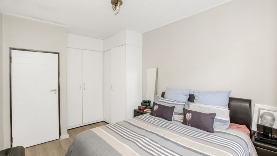 1 Bedroom Property for Sale in Jackal Creek Golf Estate Gauteng