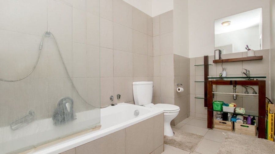 1 Bedroom Property for Sale in Jackal Creek Golf Estate Gauteng
