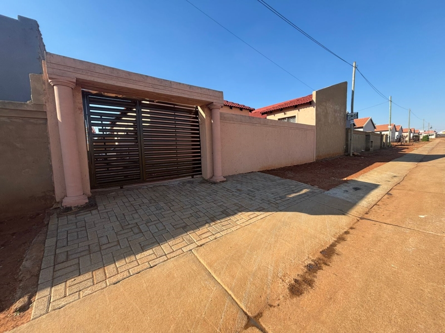 4 Bedroom Property for Sale in Savanna City Gauteng