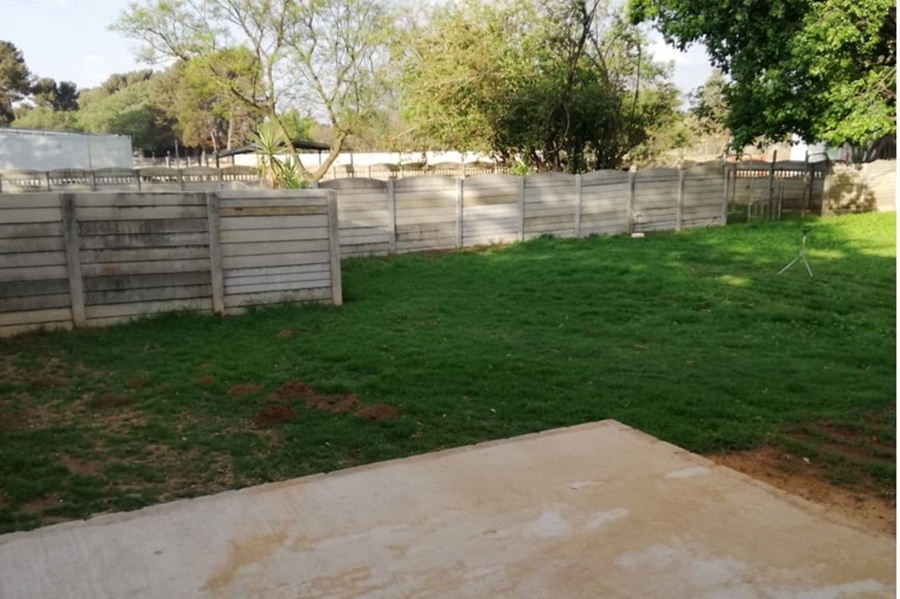 To Let 2 Bedroom Property for Rent in Bredell Gauteng