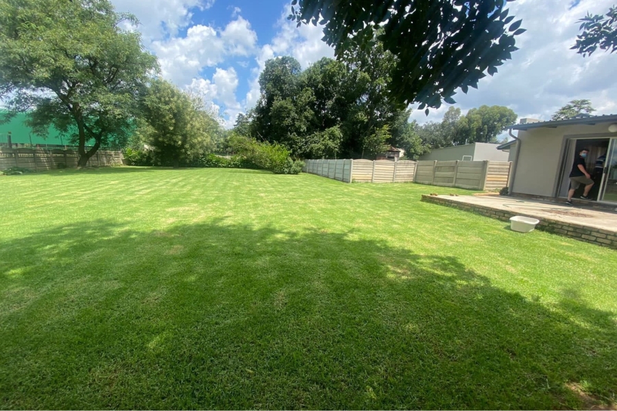 To Let 2 Bedroom Property for Rent in Bredell Gauteng