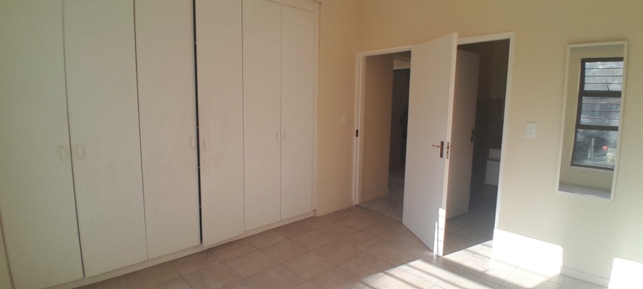 2 Bedroom Property for Sale in Broadacres Gauteng