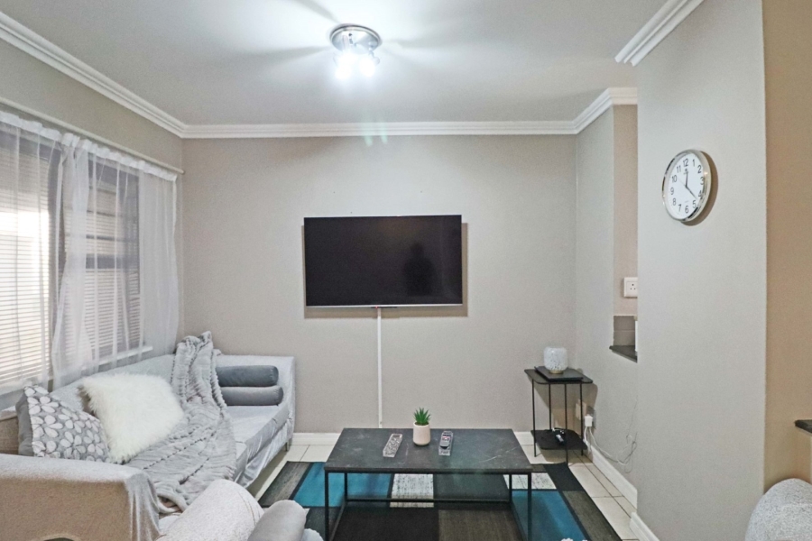 To Let 2 Bedroom Property for Rent in Rivonia Gauteng