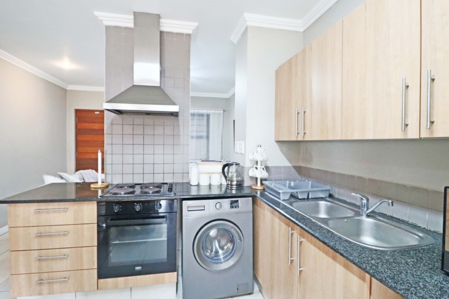 To Let 2 Bedroom Property for Rent in Rivonia Gauteng