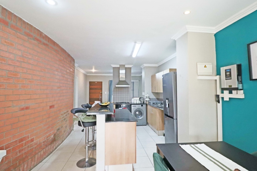 To Let 2 Bedroom Property for Rent in Rivonia Gauteng