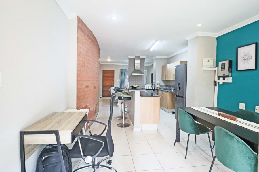 To Let 2 Bedroom Property for Rent in Rivonia Gauteng