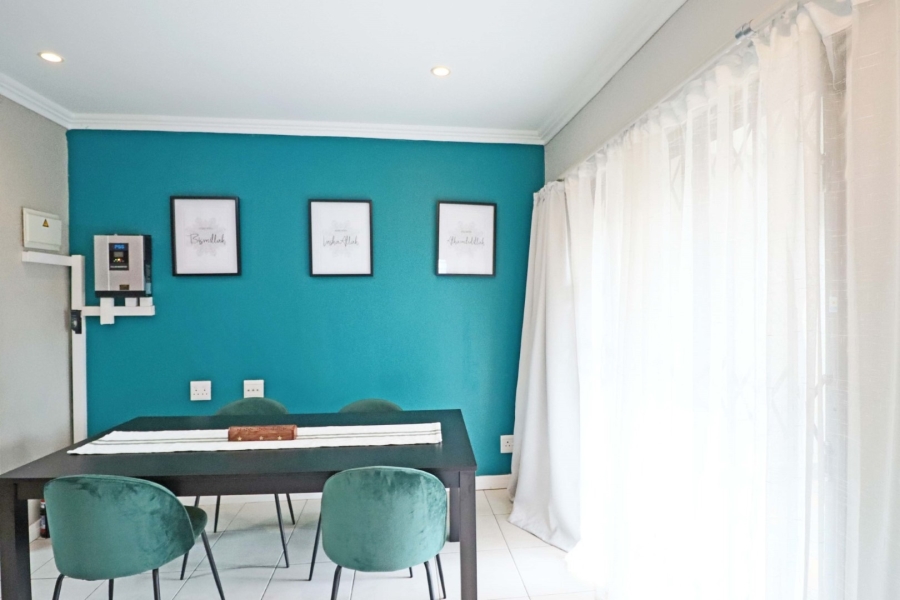To Let 2 Bedroom Property for Rent in Rivonia Gauteng