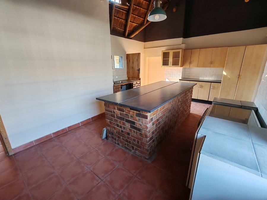 6 Bedroom Property for Sale in Rietfontein Gauteng
