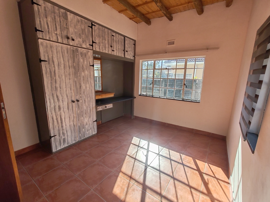 6 Bedroom Property for Sale in Rietfontein Gauteng