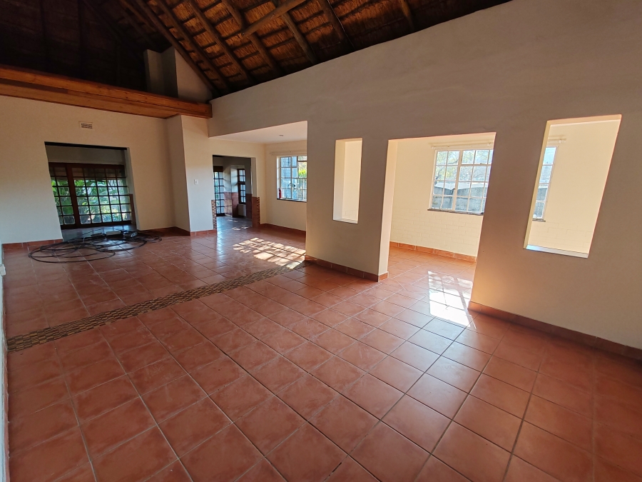 6 Bedroom Property for Sale in Rietfontein Gauteng