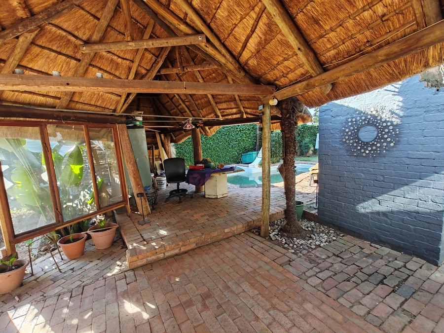 6 Bedroom Property for Sale in Rietfontein Gauteng