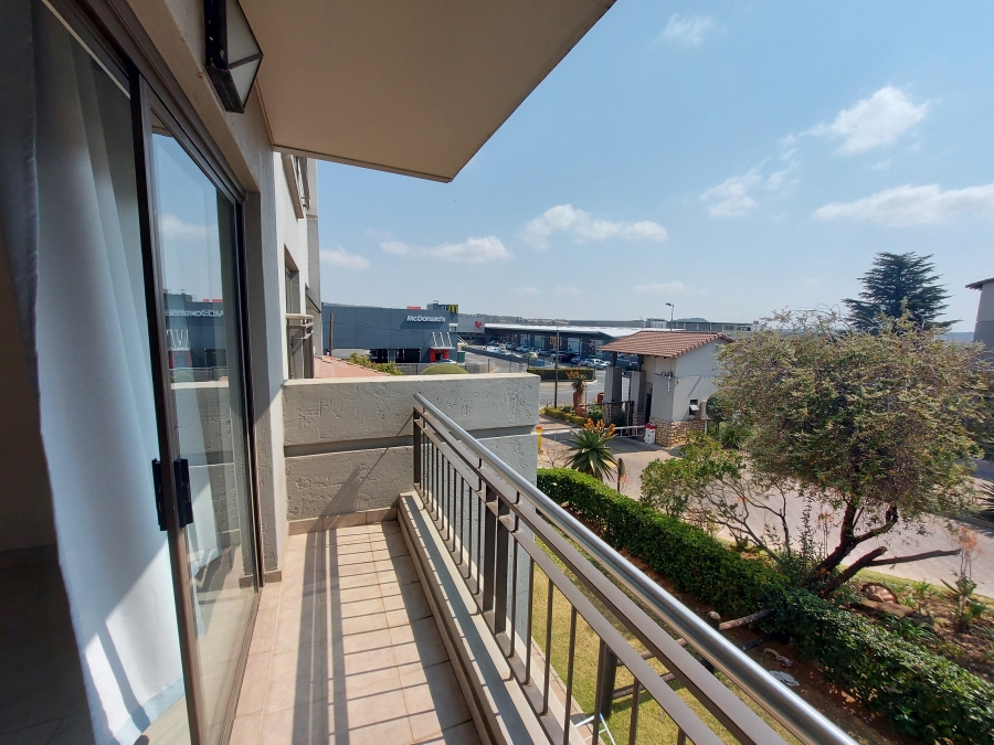To Let 1 Bedroom Property for Rent in Sunninghill Gauteng