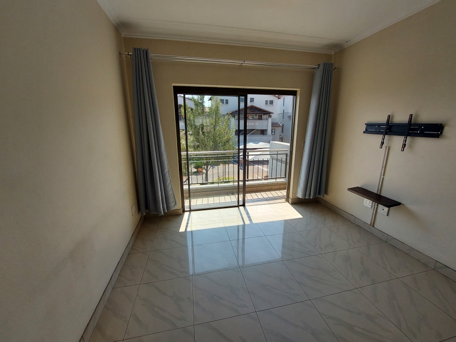 To Let 1 Bedroom Property for Rent in Sunninghill Gauteng