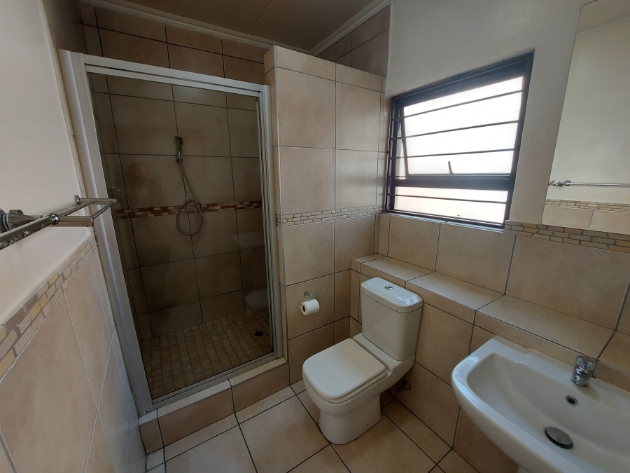 To Let 1 Bedroom Property for Rent in Sunninghill Gauteng