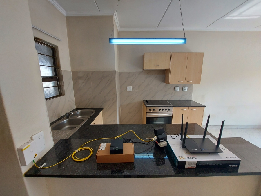 To Let 1 Bedroom Property for Rent in Sunninghill Gauteng