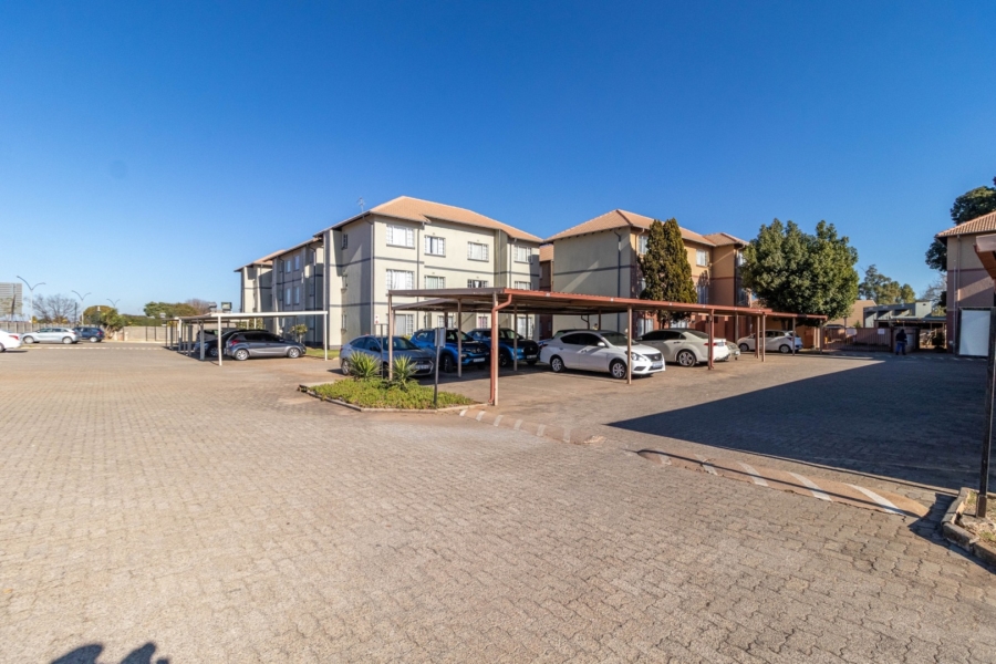 1 Bedroom Property for Sale in Brentwood Park Gauteng