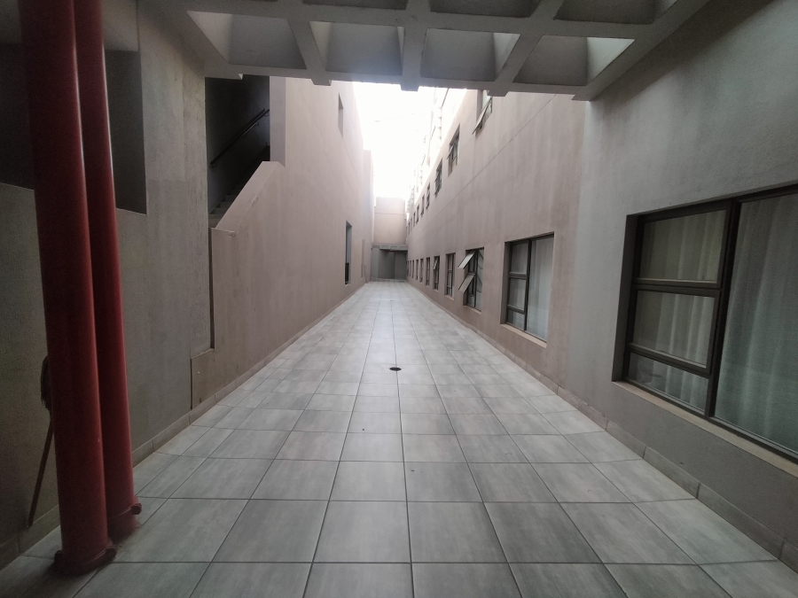 1 Bedroom Property for Sale in Pretoria North Gauteng