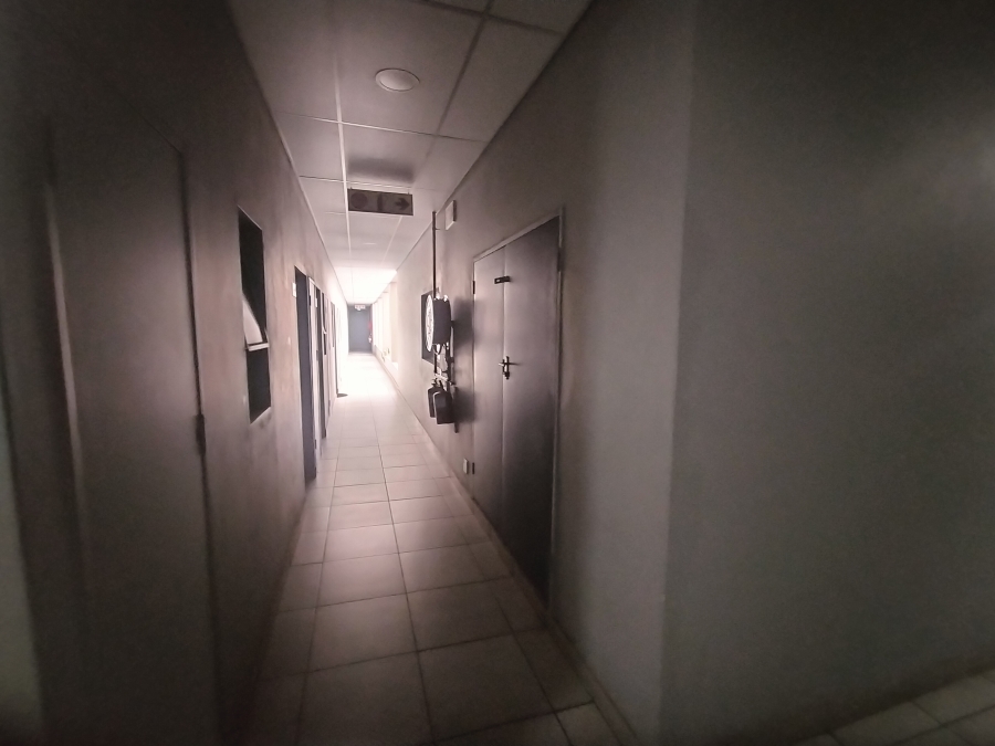 1 Bedroom Property for Sale in Pretoria North Gauteng
