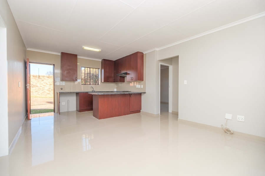 To Let 3 Bedroom Property for Rent in Honeydew Manor Gauteng