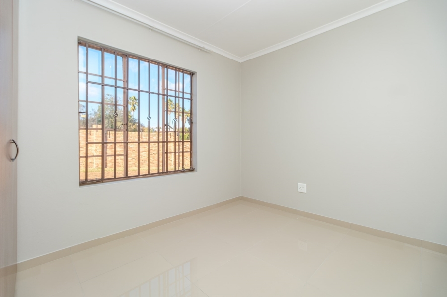 To Let 3 Bedroom Property for Rent in Honeydew Manor Gauteng