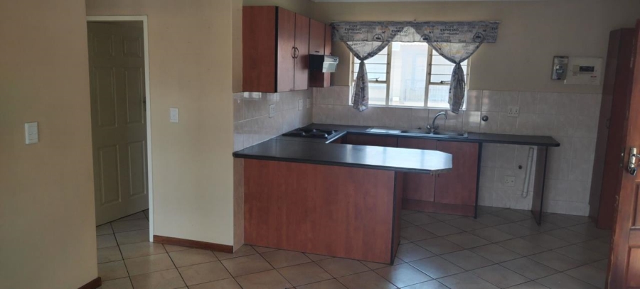To Let 2 Bedroom Property for Rent in Rand Collieries Gauteng