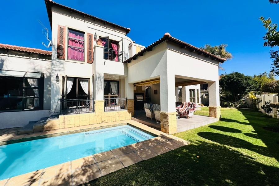 4 Bedroom Property for Sale in Maroeladal Gauteng