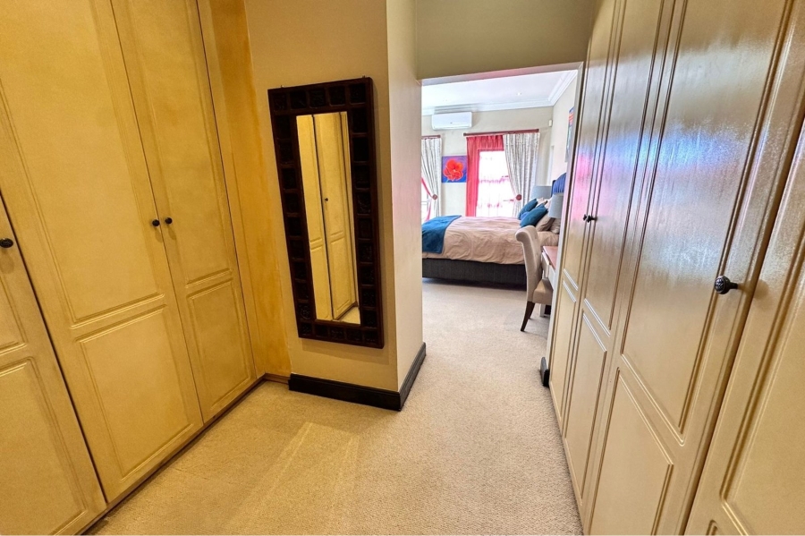 4 Bedroom Property for Sale in Maroeladal Gauteng