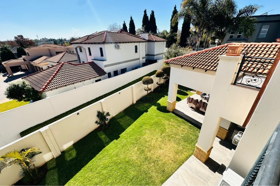 4 Bedroom Property for Sale in Maroeladal Gauteng
