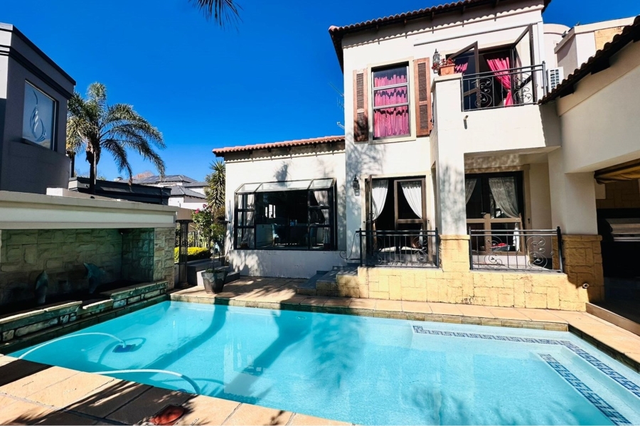 4 Bedroom Property for Sale in Maroeladal Gauteng