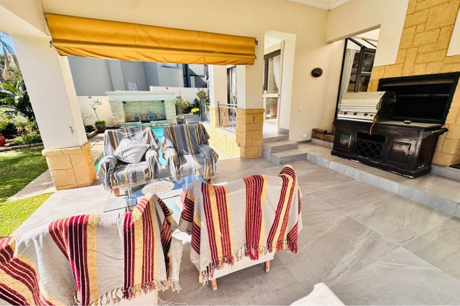 4 Bedroom Property for Sale in Maroeladal Gauteng