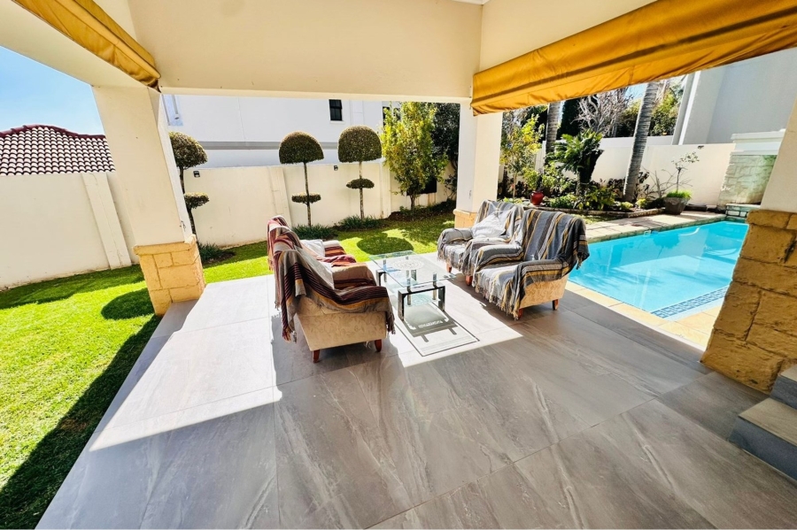 4 Bedroom Property for Sale in Maroeladal Gauteng