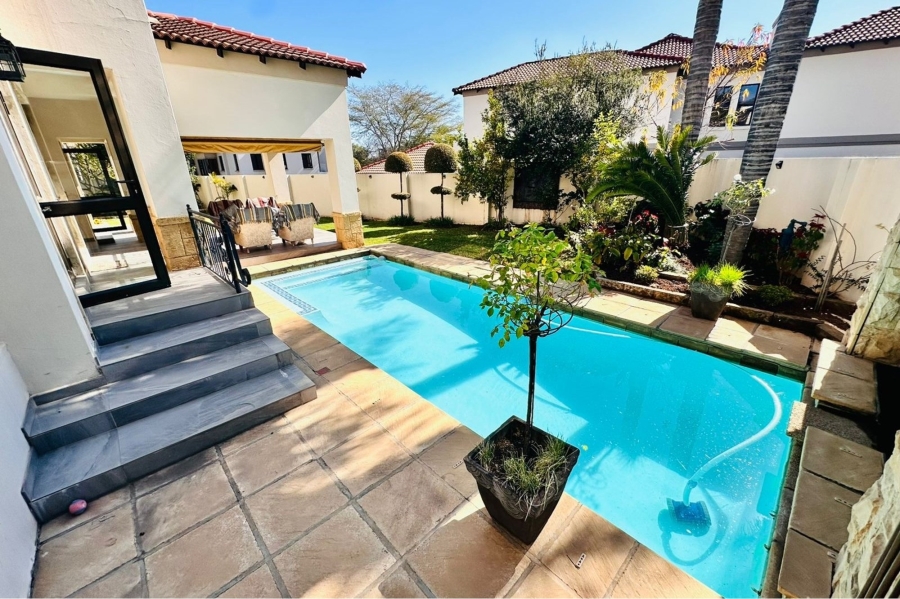 4 Bedroom Property for Sale in Maroeladal Gauteng
