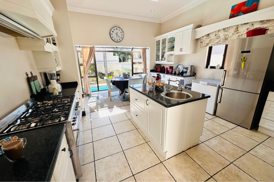 4 Bedroom Property for Sale in Maroeladal Gauteng