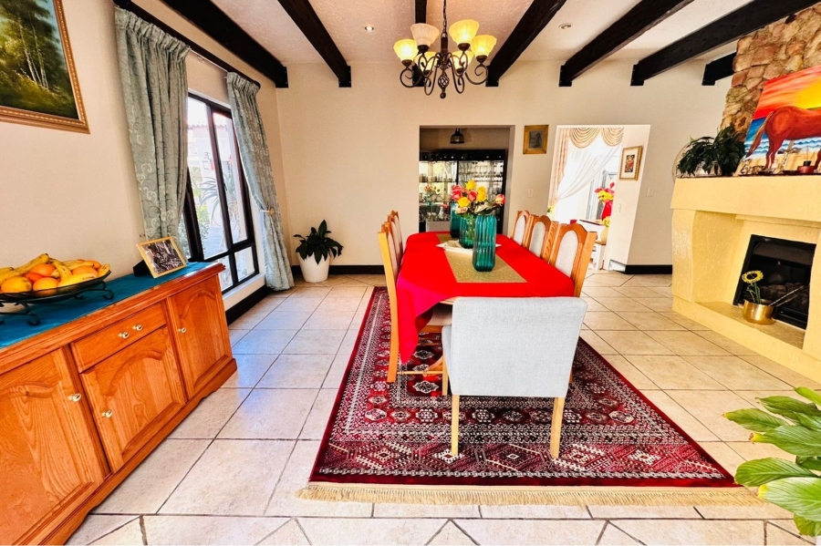 4 Bedroom Property for Sale in Maroeladal Gauteng