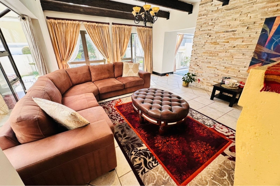 4 Bedroom Property for Sale in Maroeladal Gauteng