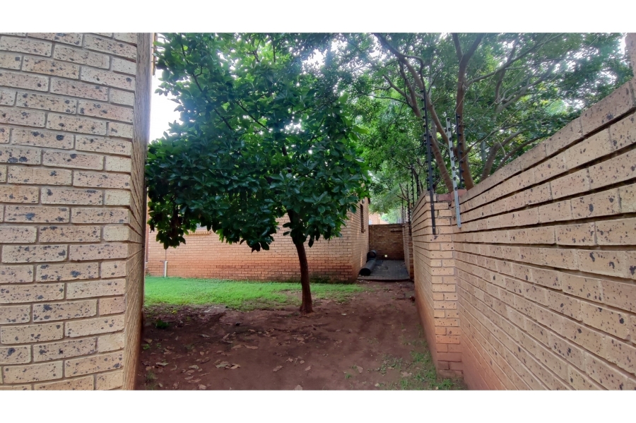 To Let 3 Bedroom Property for Rent in Boardwalk Villas Gauteng