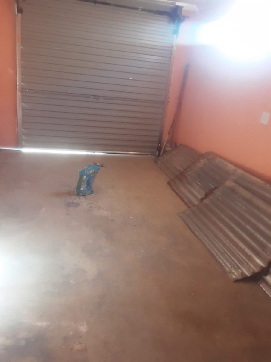 2 Bedroom Property for Sale in Tsakane Gauteng