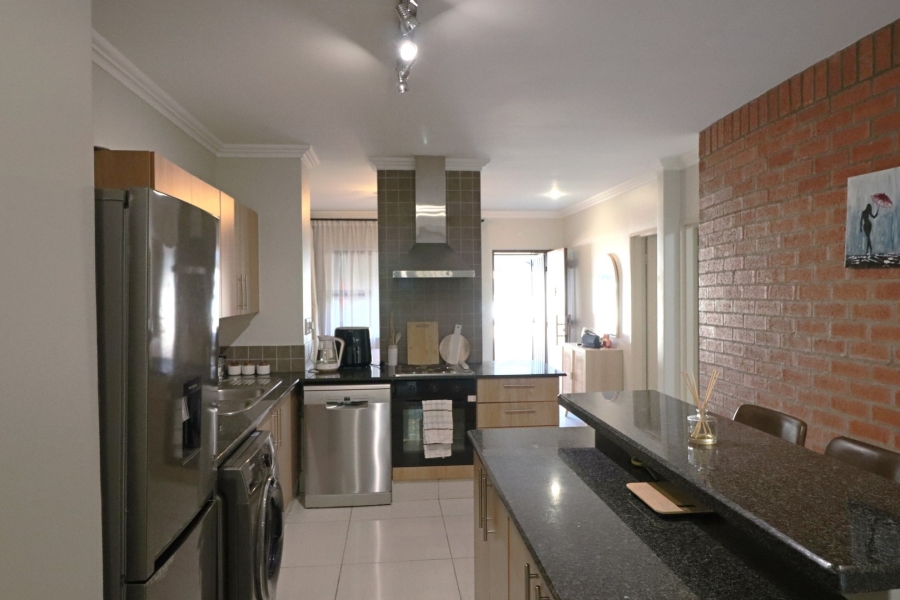 To Let 2 Bedroom Property for Rent in Rivonia Gauteng