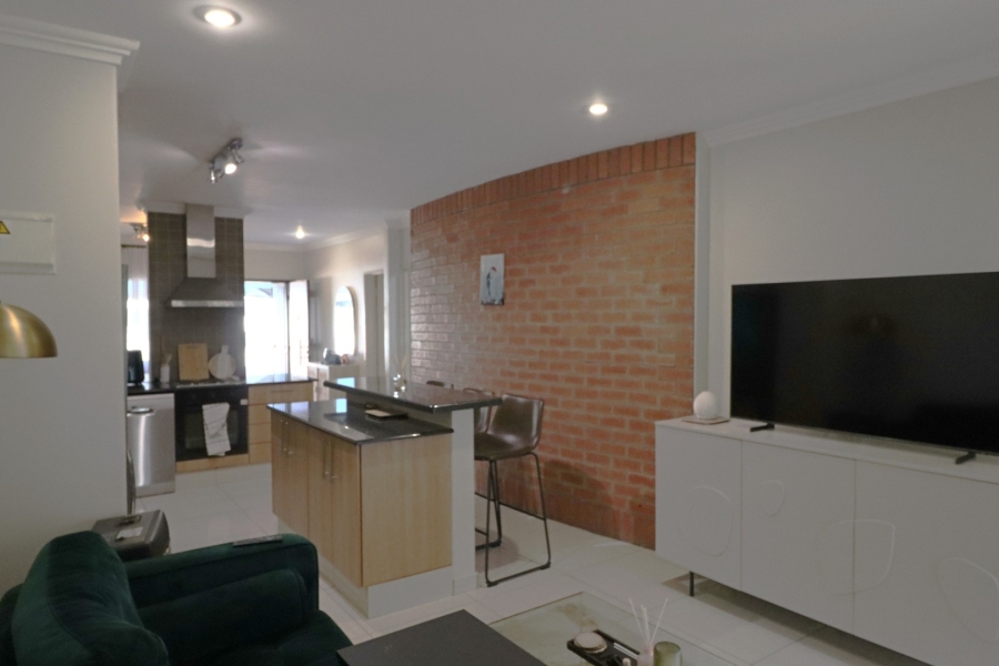 To Let 2 Bedroom Property for Rent in Rivonia Gauteng