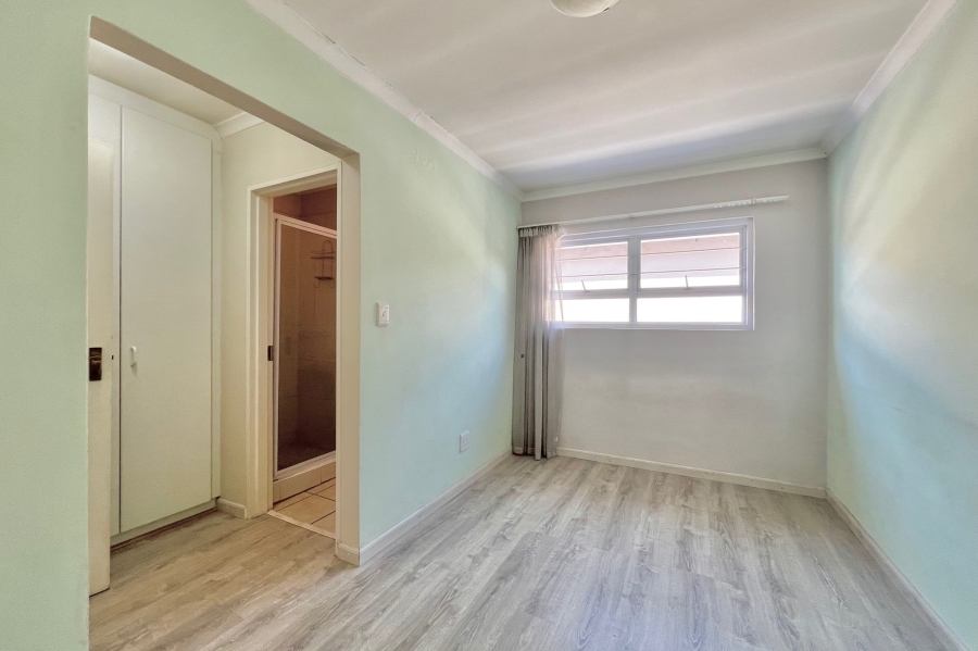2 Bedroom Property for Sale in Bryanston Gauteng