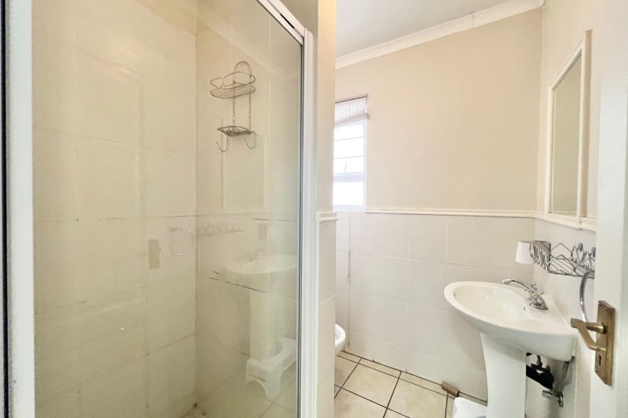 2 Bedroom Property for Sale in Bryanston Gauteng