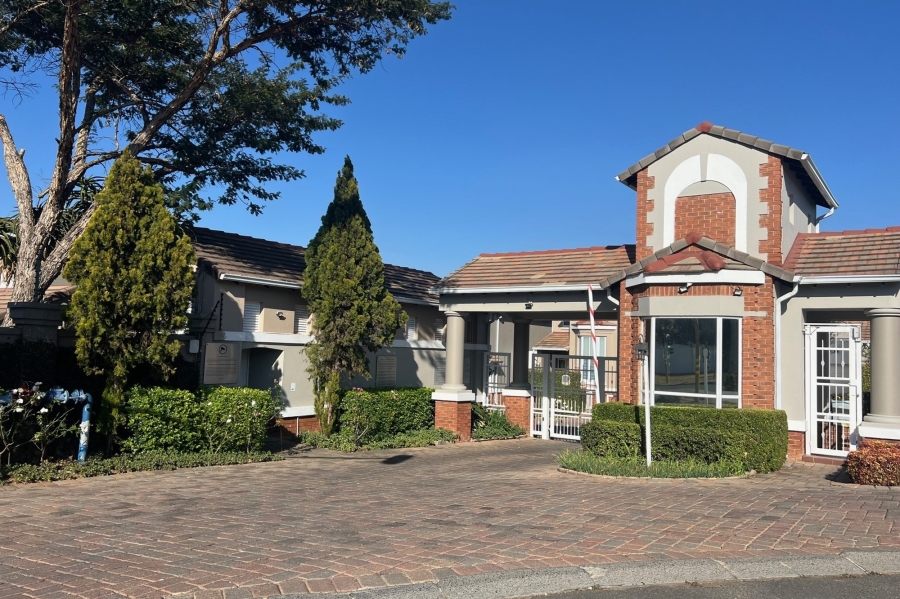 2 Bedroom Property for Sale in Bryanston Gauteng