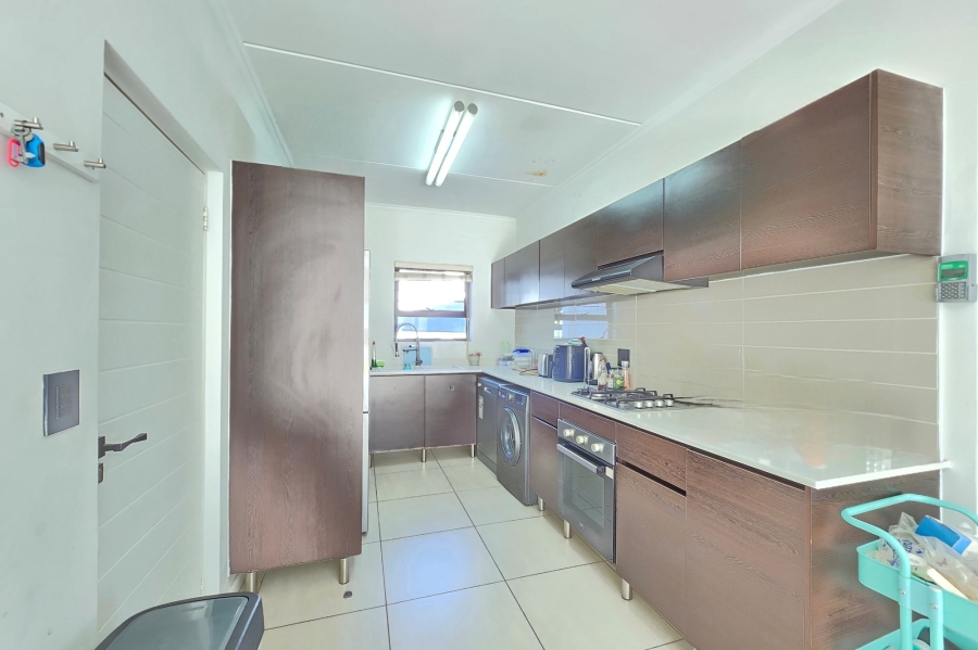 To Let 3 Bedroom Property for Rent in Greenstone Hill Gauteng