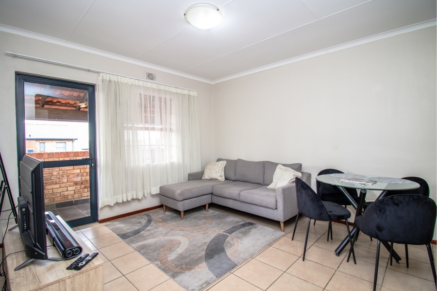 2 Bedroom Property for Sale in Noordwyk Gauteng