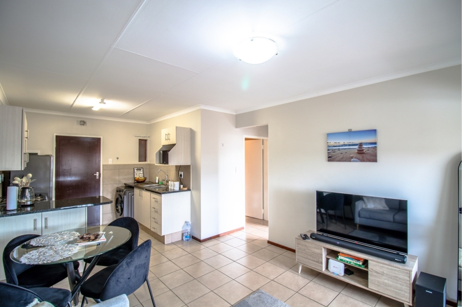 2 Bedroom Property for Sale in Noordwyk Gauteng