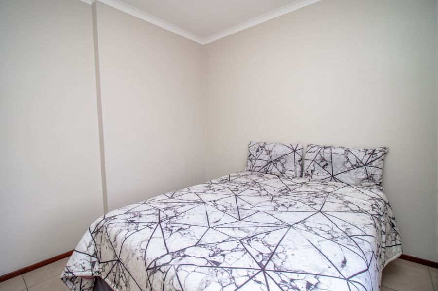 2 Bedroom Property for Sale in Noordwyk Gauteng